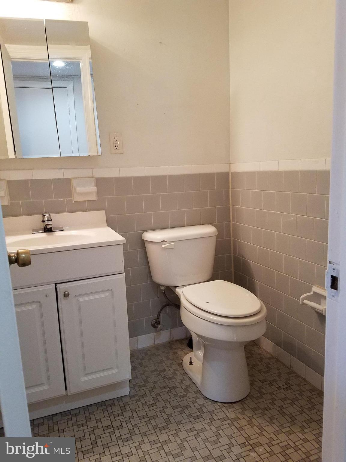 1979 Addison Road South, Unit 1979 District Heights, MD 20747 - Photo 7 of 12 Bath
