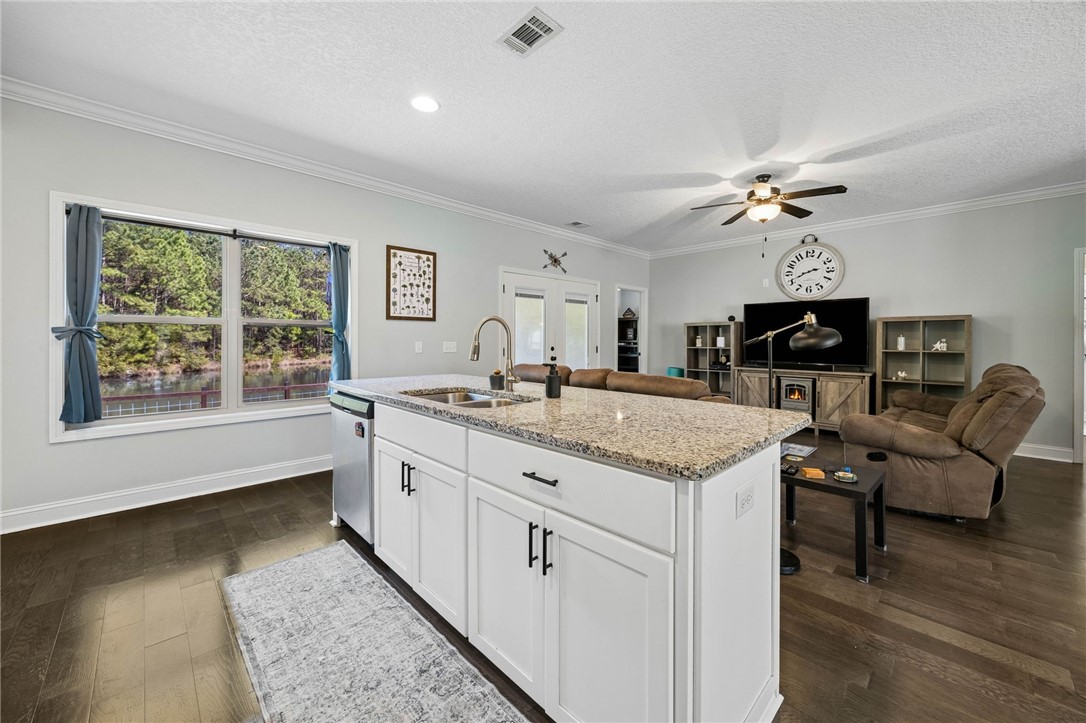 115 Flanagan Road Brunswick, GA 31523 - Photo 13 of 56