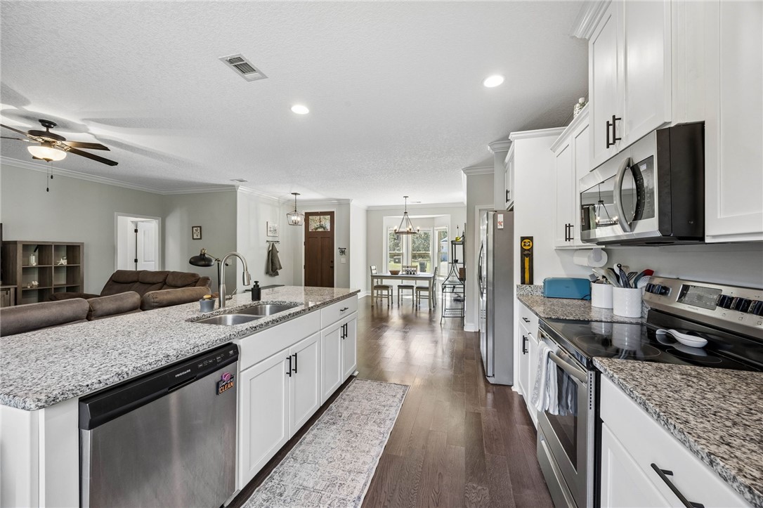 115 Flanagan Road Brunswick, GA 31523 - Photo 14 of 56