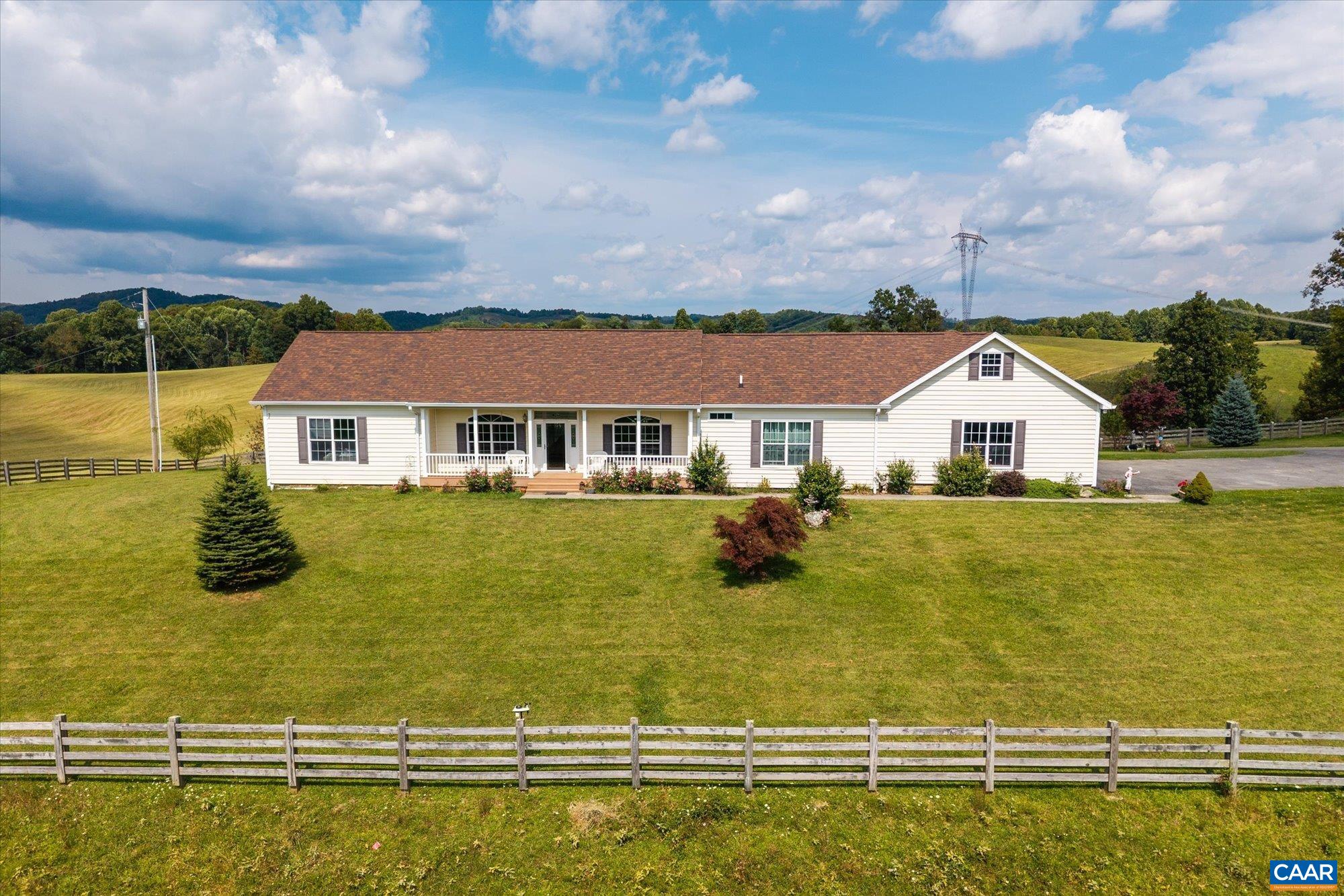 3225 Lynn Hollow Road North Tazewell, VA 24630 - Photo 19 of 62 a house with swimming pool in front of it