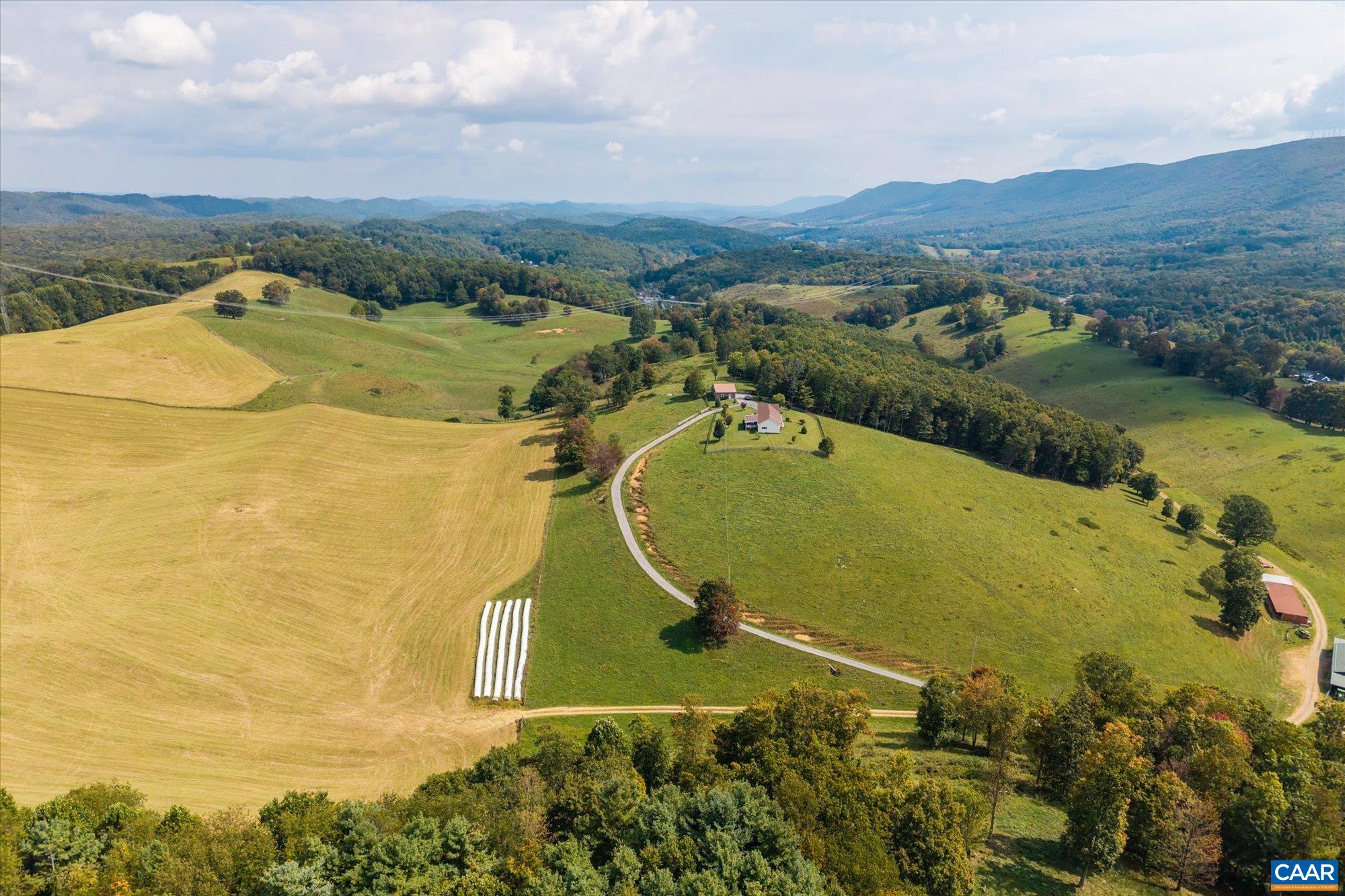 3225 Lynn Hollow Road North Tazewell, VA 24630 - Photo 3 of 62 an aerial view of residential houses with outdoor space