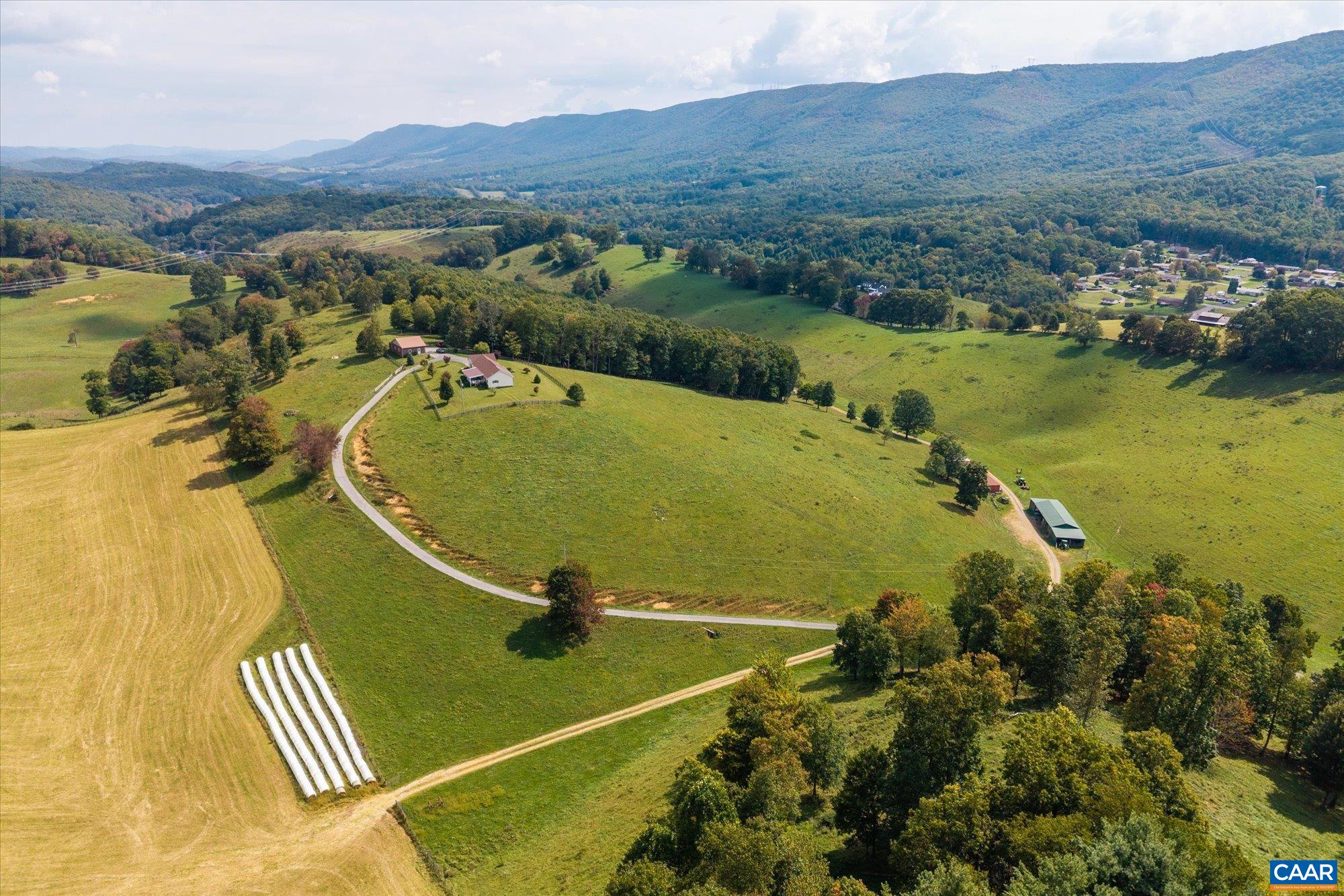 3225 Lynn Hollow Road North Tazewell, VA 24630 - Photo 4 of 62 an aerial view of residential houses with outdoor space