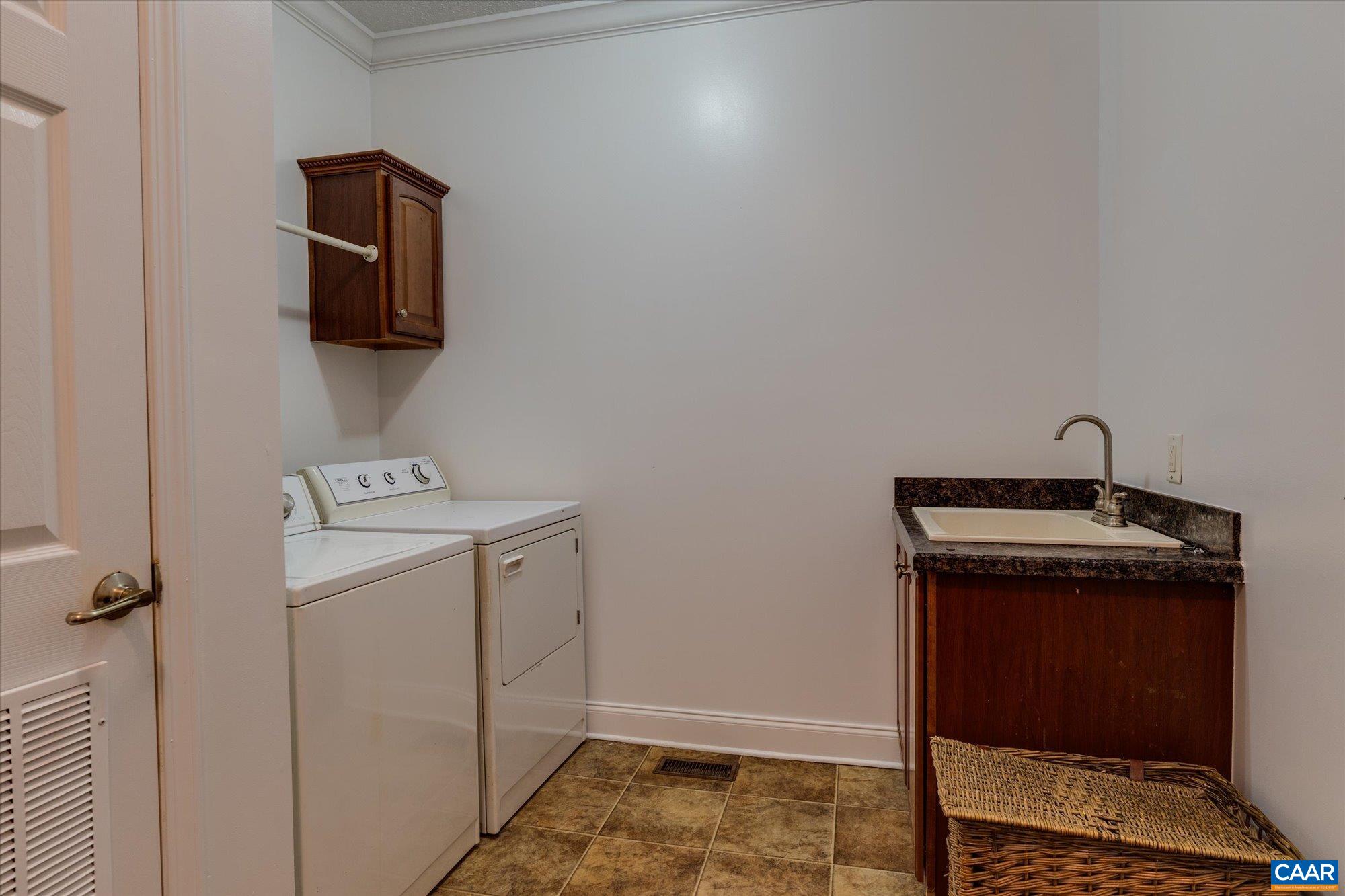 3225 Lynn Hollow Road North Tazewell, VA 24630 - Photo 43 of 62 a utility room with dryer and washer