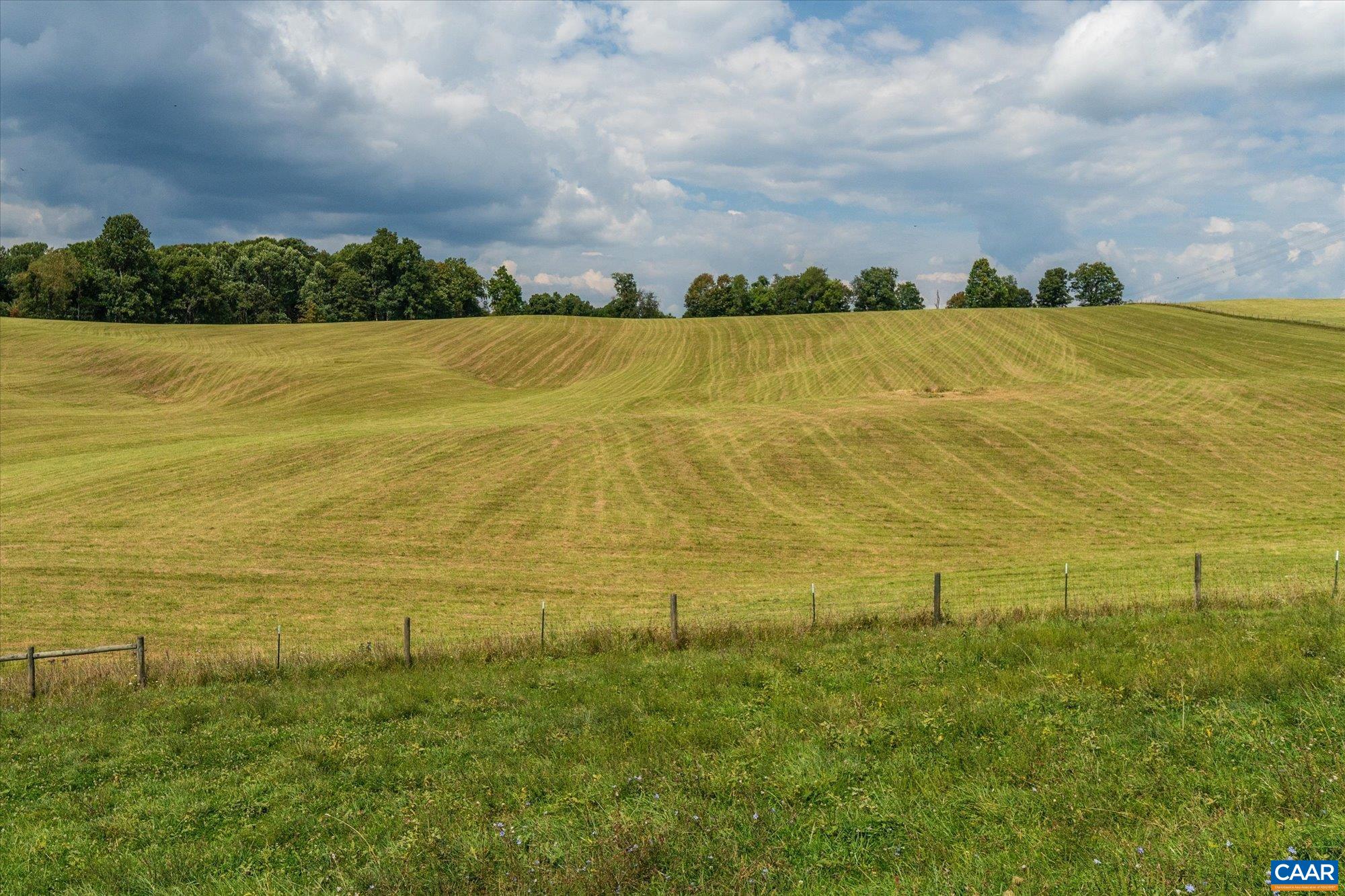 3225 Lynn Hollow Road North Tazewell, VA 24630 - Photo 58 of 62 a view of an ocean