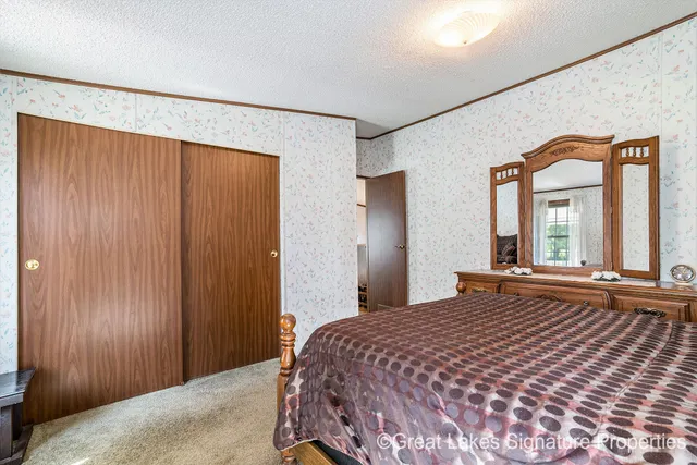 $250,000 | 16856 West Stanton Road, Trufant, MI 49347