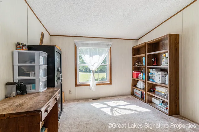 $250,000 | 16856 West Stanton Road, Trufant, MI 49347