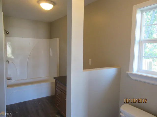 $1,200 | 222 South Mulberry Street, Statesboro, GA 30458