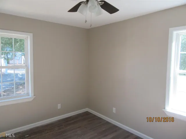 $1,200 | 222 South Mulberry Street, Statesboro, GA 30458