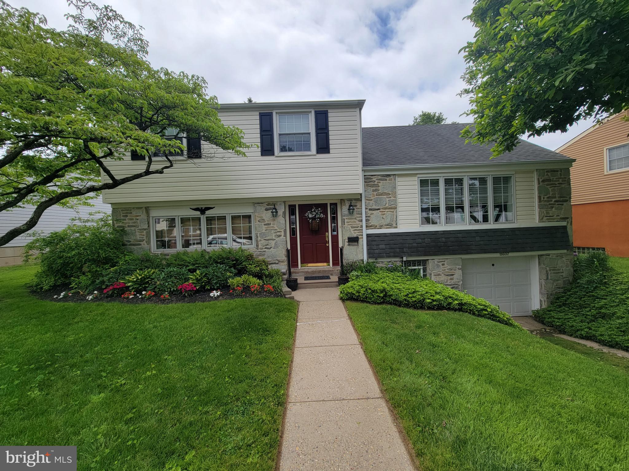 11607 Proctor Road Philadelphia, PA 19116 - Photo 1 of 25 Gallery Image 1