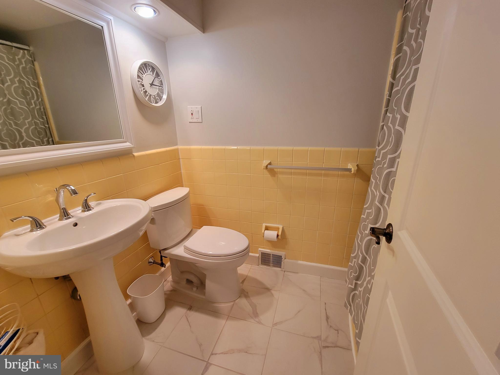 11607 Proctor Road Philadelphia, PA 19116 - Photo 20 of 25 Gallery Image 20