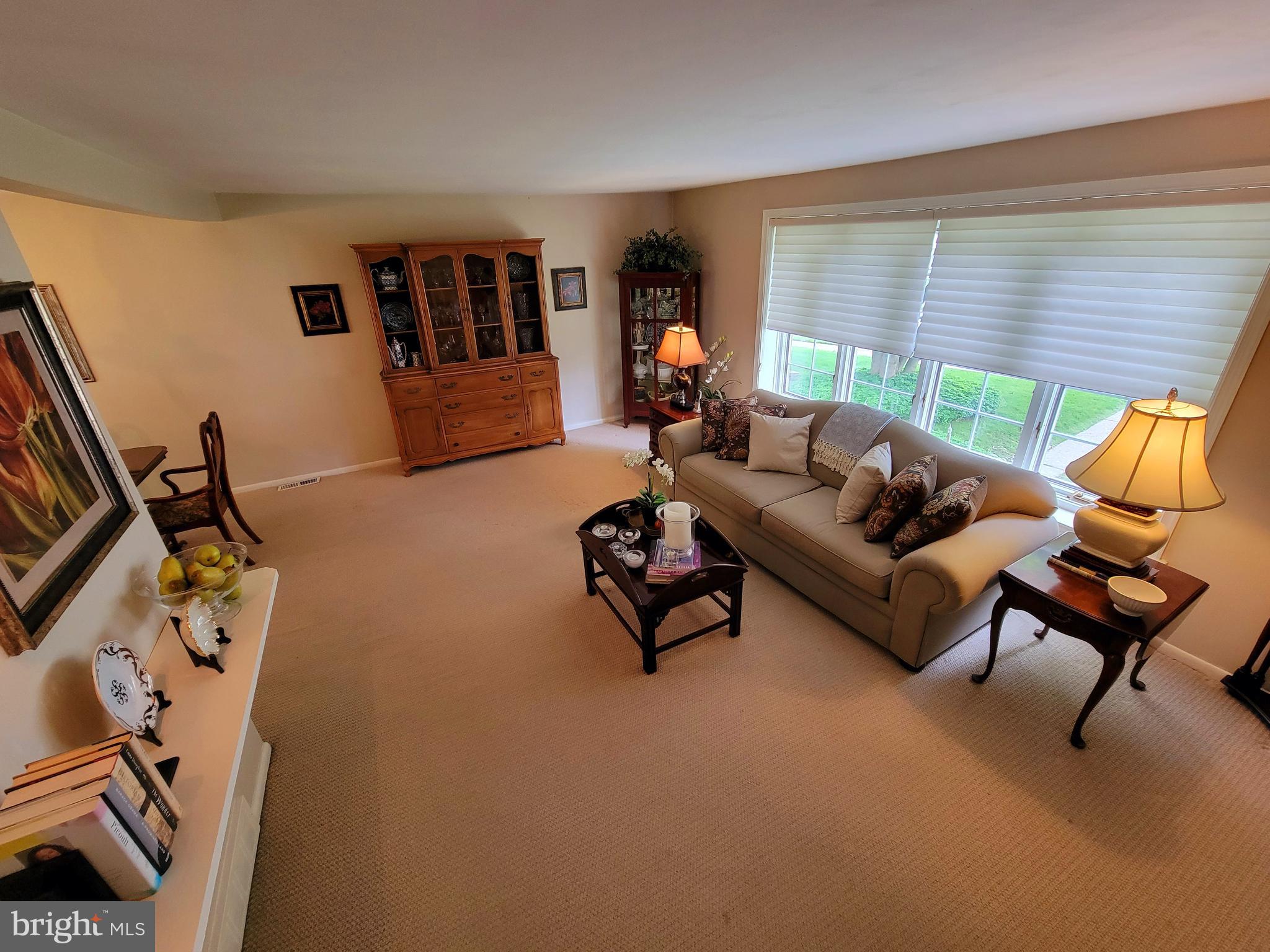 11607 Proctor Road Philadelphia, PA 19116 - Photo 5 of 25 Gallery Image 5
