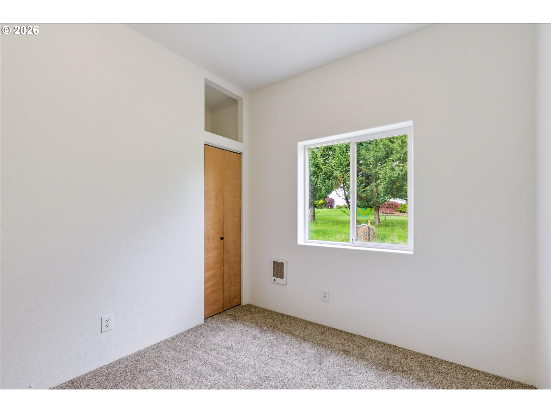 145 Talkeetna Heights Road Longview, WA 98632 - Photo 17 of 48 Bedroom
