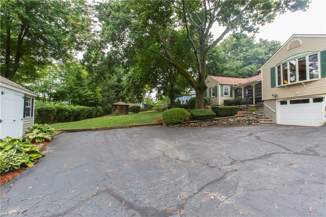 39 Marie Anne Court Woonsocket, RI 02895 - Photo 17 of 25 Gallery Image 17