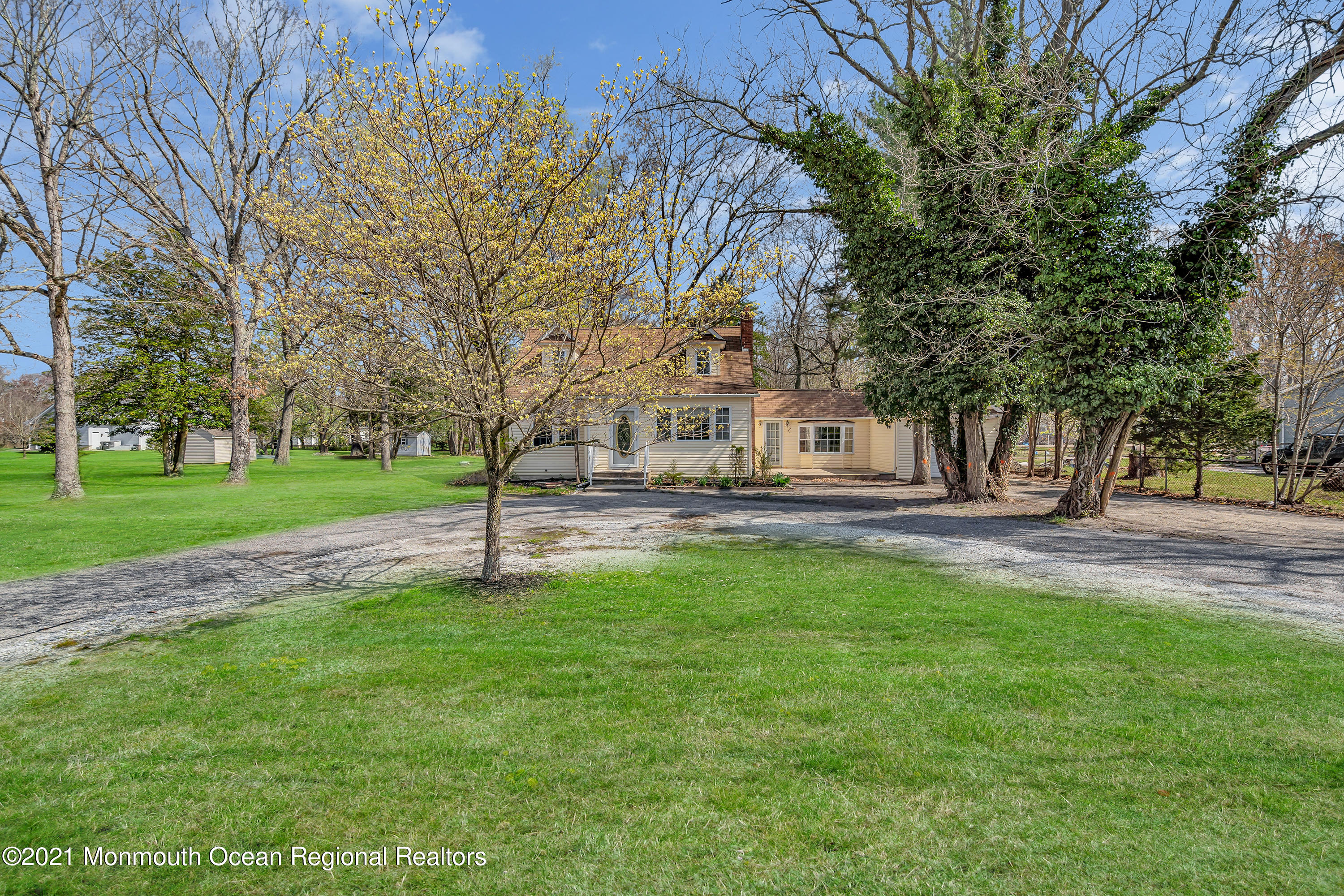 15 North Boston Road Jackson, NJ 08527 - Photo 2 of 49