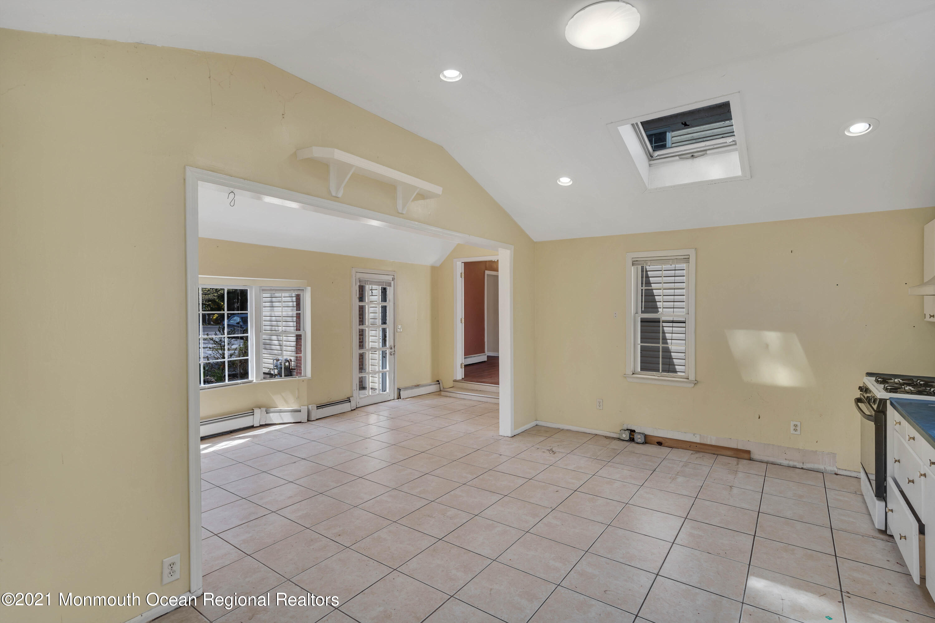 15 North Boston Road Jackson, NJ 08527 - Photo 25 of 49 a view of an empty room with a window