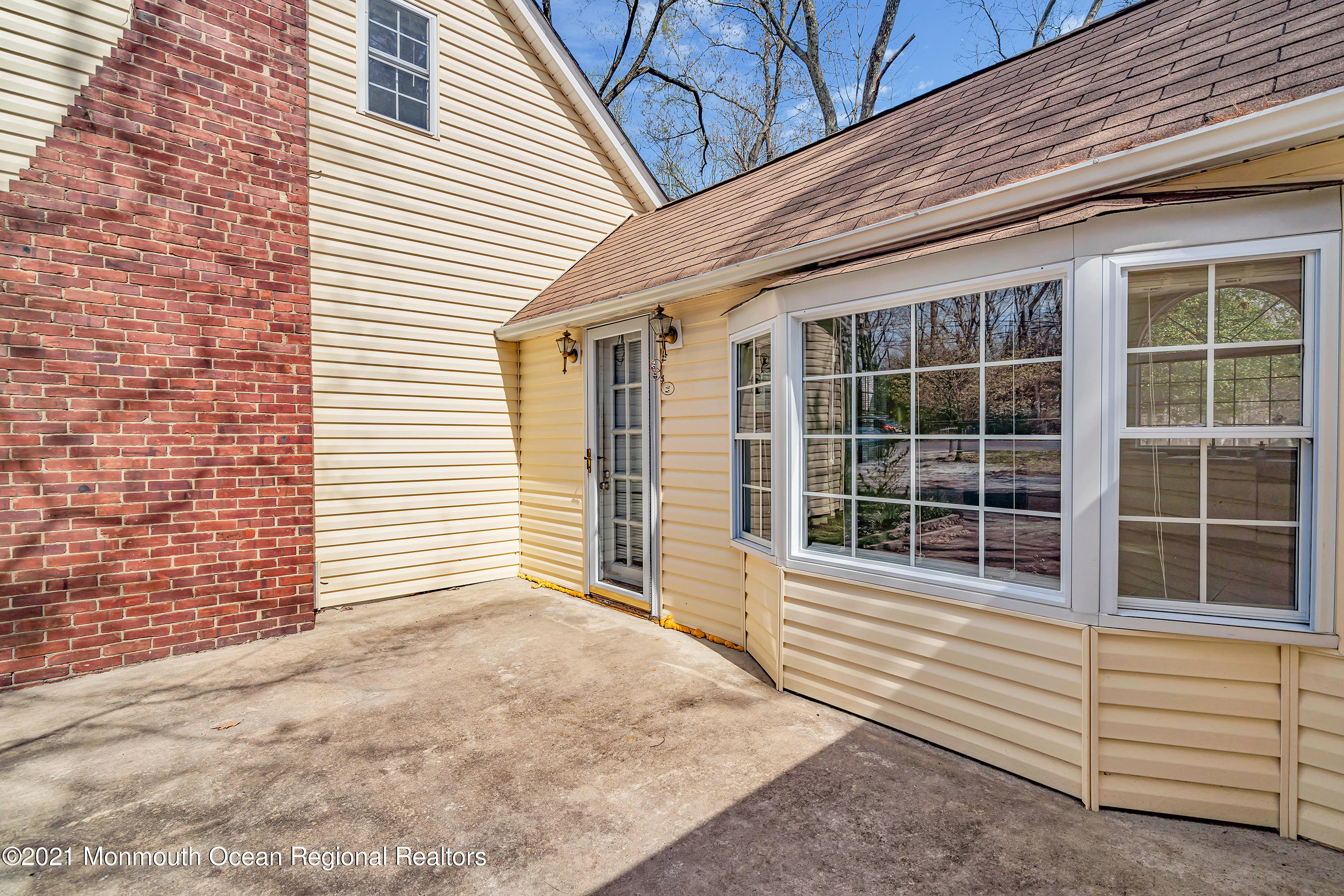 15 North Boston Road Jackson, NJ 08527 - Photo 43 of 49 a view of a house with large windows