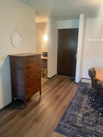 $1,500 | 812 Hills Avenue, Unit N209, Jackson, MN 56143