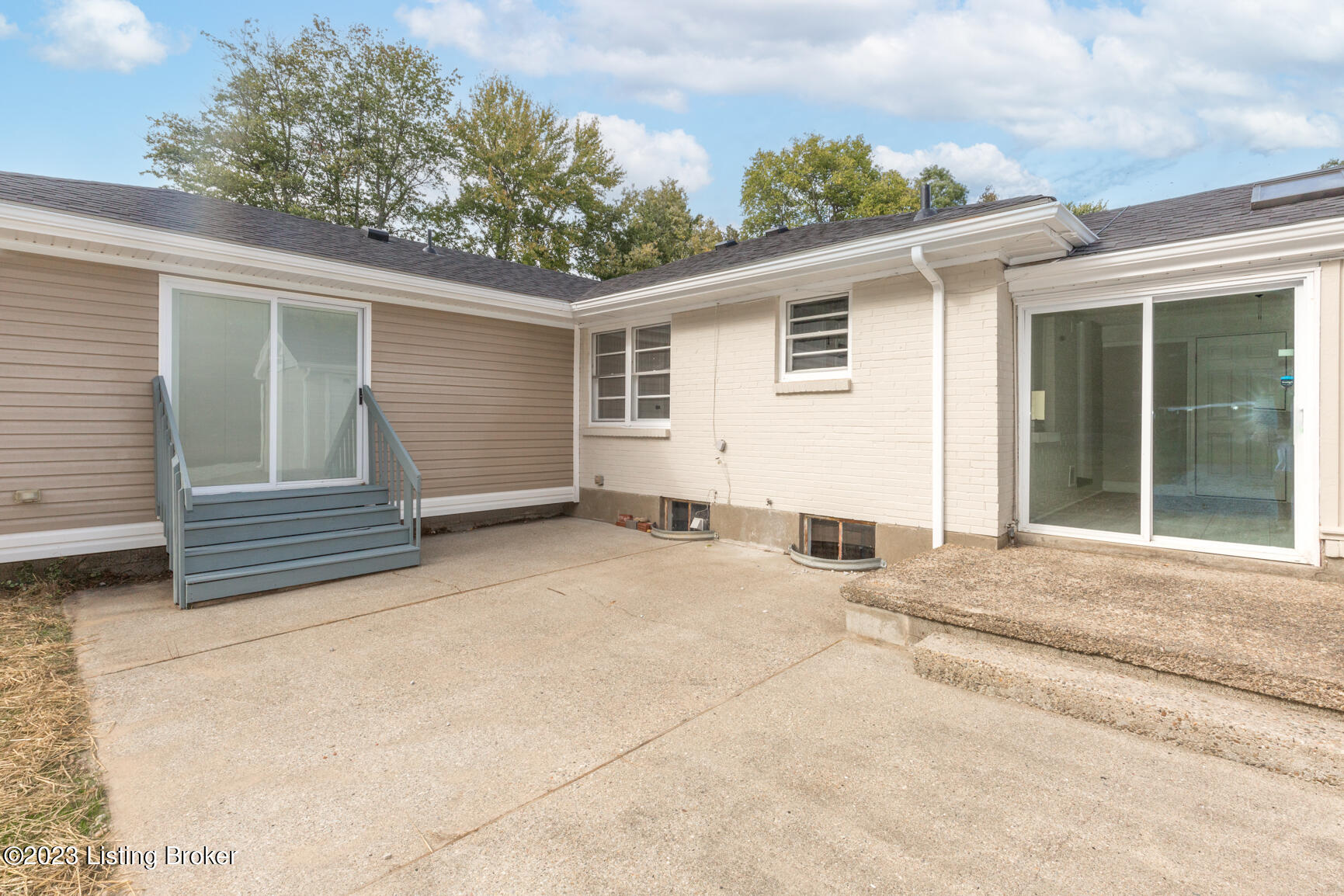 4704 Valley Station Road Louisville, KY 40272 - Photo 50 of 55 4704 Valley Station Rd-49