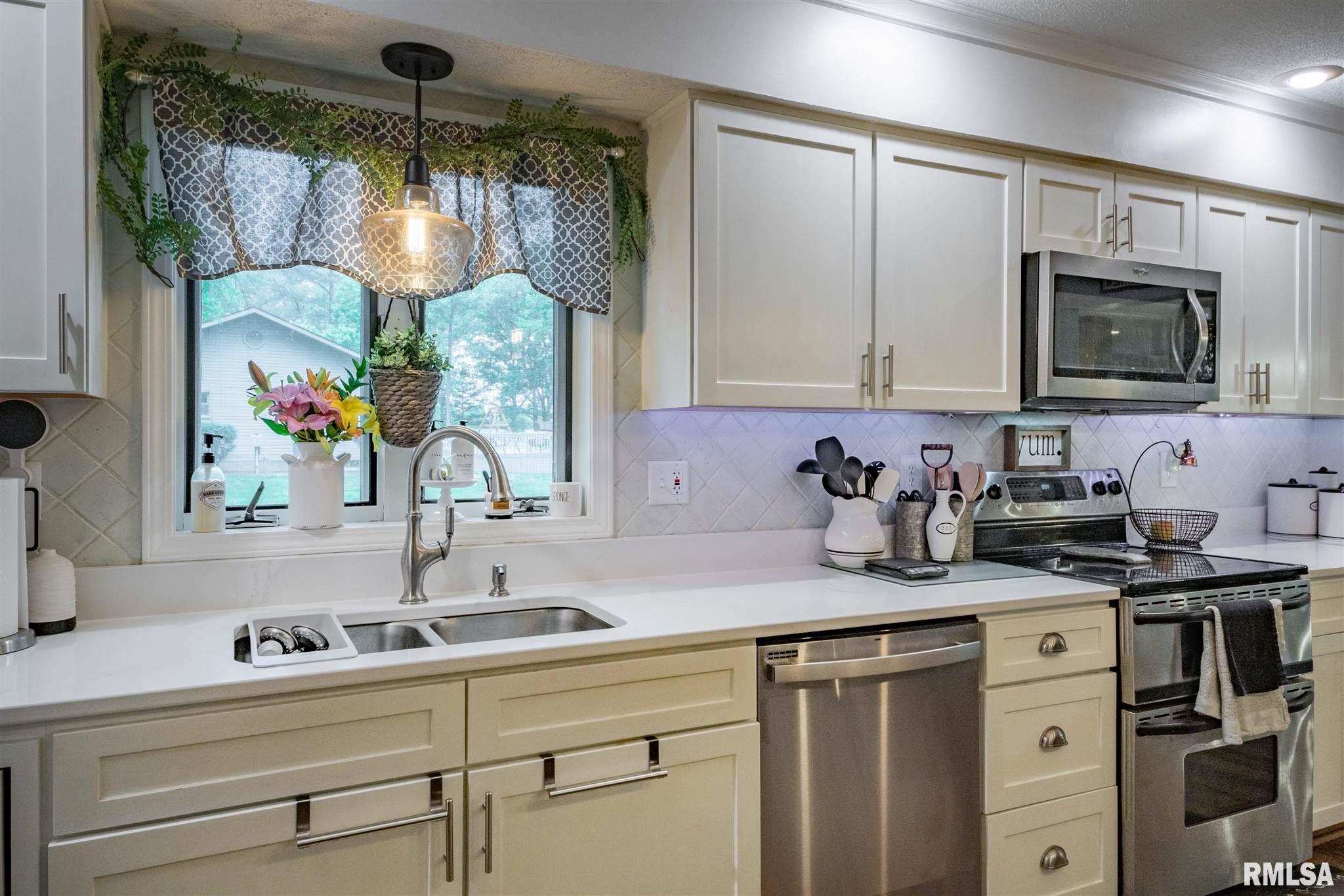 1804 Calico Road Marion, IL 62959 - Photo 36 of 49 Gallery Image 36