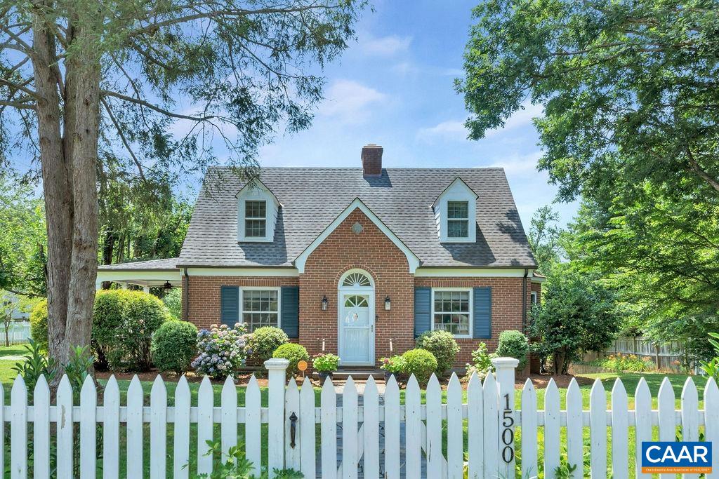 1500 Rugby Avenue Charlottesville, VA 22903 - Photo 3 of 50 a front view of house with small garden