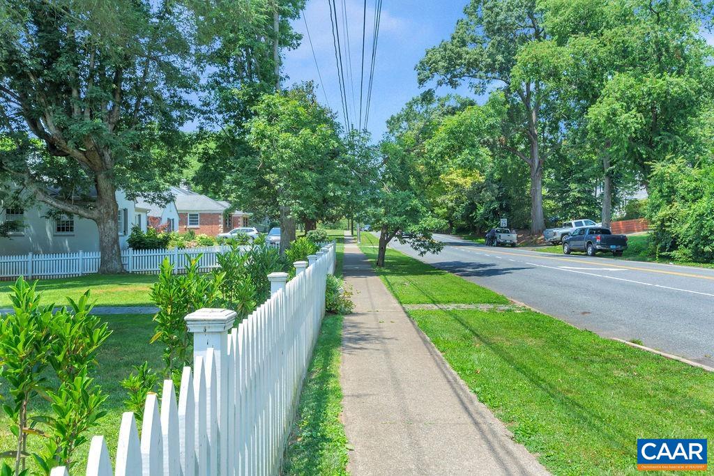 1500 Rugby Avenue Charlottesville, VA 22903 - Photo 8 of 50 a view of park with large trees