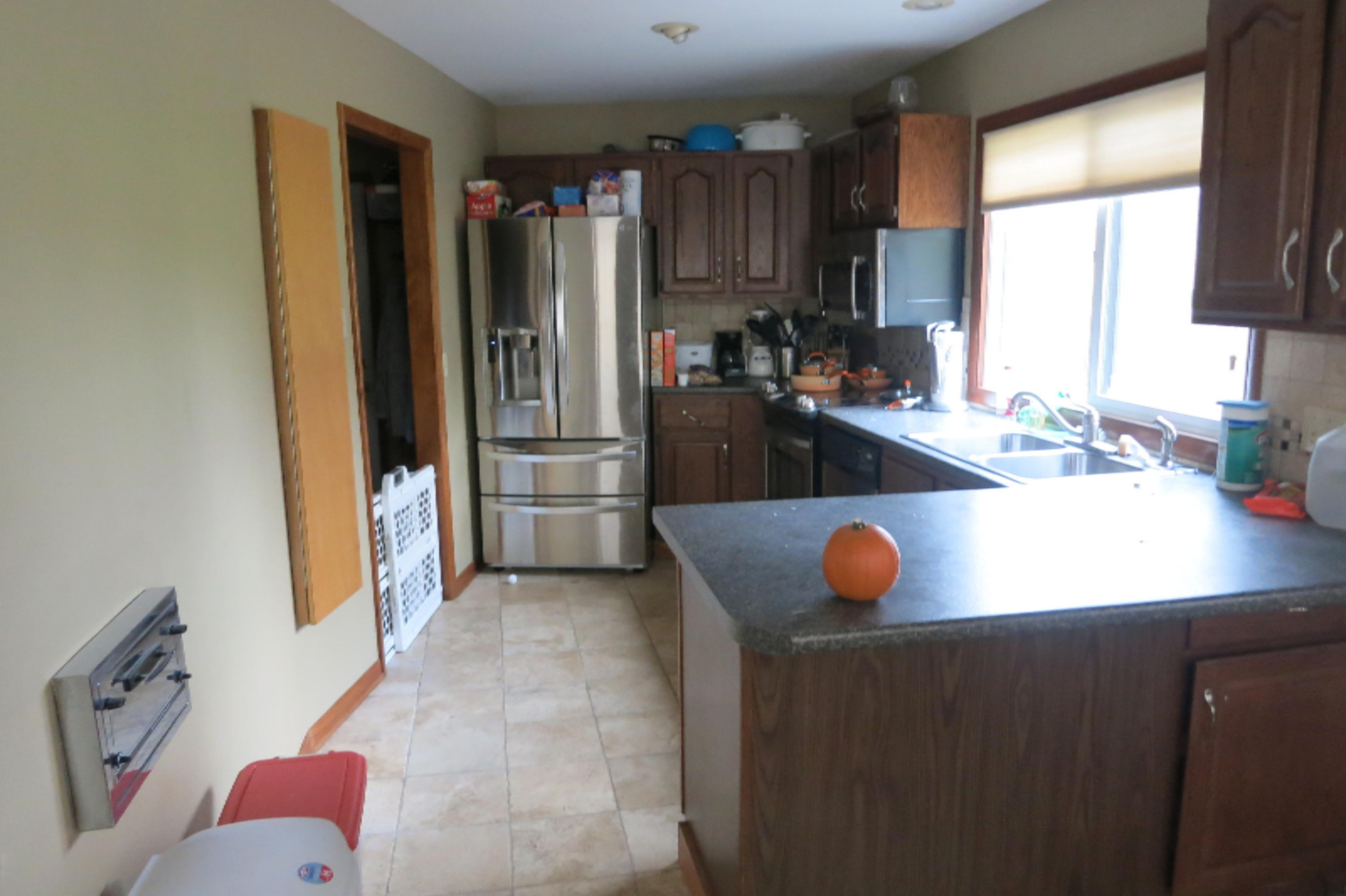 7333 River Ridge Road, Unit 189 Canadian Lakes, MI 49346 - Photo 3 of 22 3 Kitchen