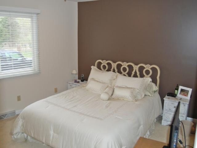 7333 River Ridge Road, Unit 189 Canadian Lakes, MI 49346 - Photo 7 of 22 10 master bedroom