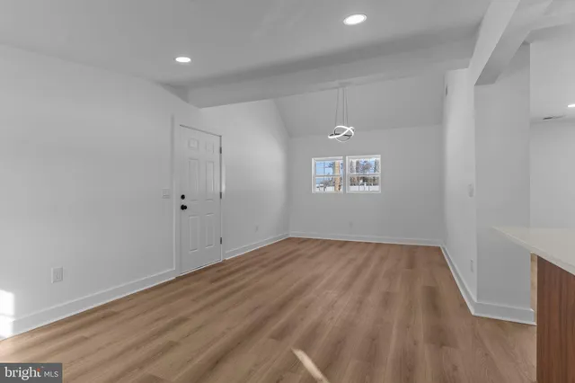 $3,250 | 139 Ivy Hill Road, Levittown, PA 19057