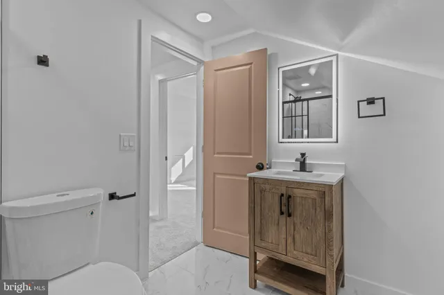 $3,250 | 139 Ivy Hill Road, Levittown, PA 19057