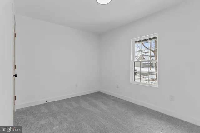 $3,250 | 139 Ivy Hill Road, Levittown, PA 19057