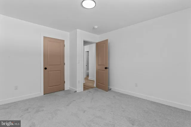 $3,250 | 139 Ivy Hill Road, Levittown, PA 19057