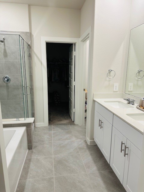 10818 Bodie Hls Drive Rosharon, TX 77583 - Photo 8 of 21 Primary Bathroom