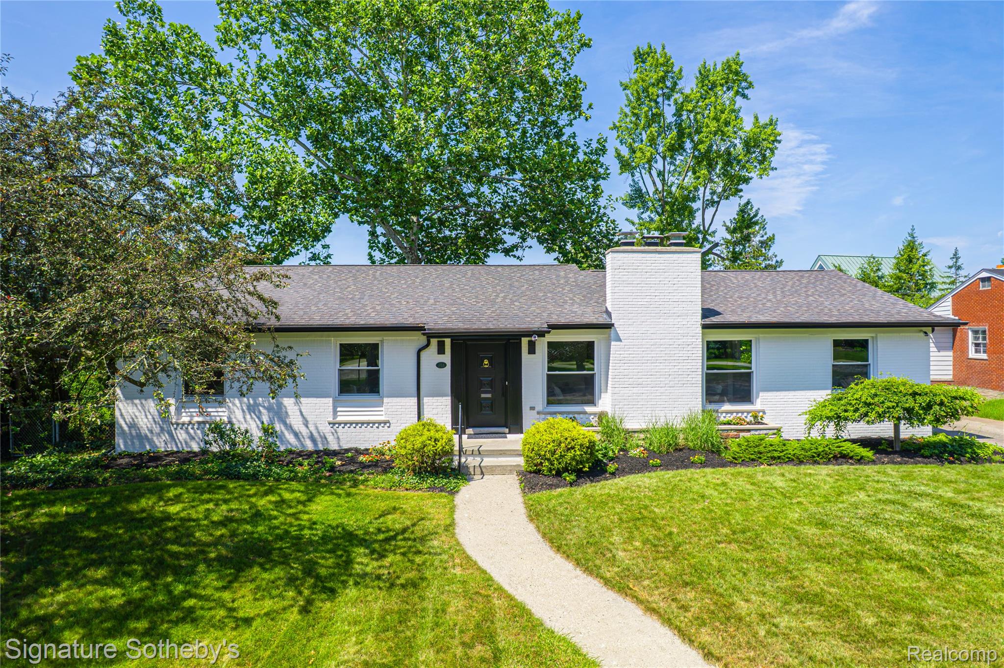 154 South Cranbrook Cross Road Bloomfield Hills, MI 48301 - Photo 1 of 23 154SCranbrookCrossRd-3.jpg