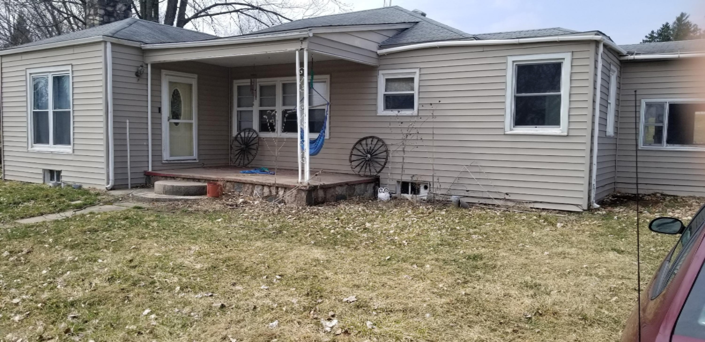 984 Weaver Road Bronson, MI 49028 - Photo 2 of 9 984 Weaver rd pics 058