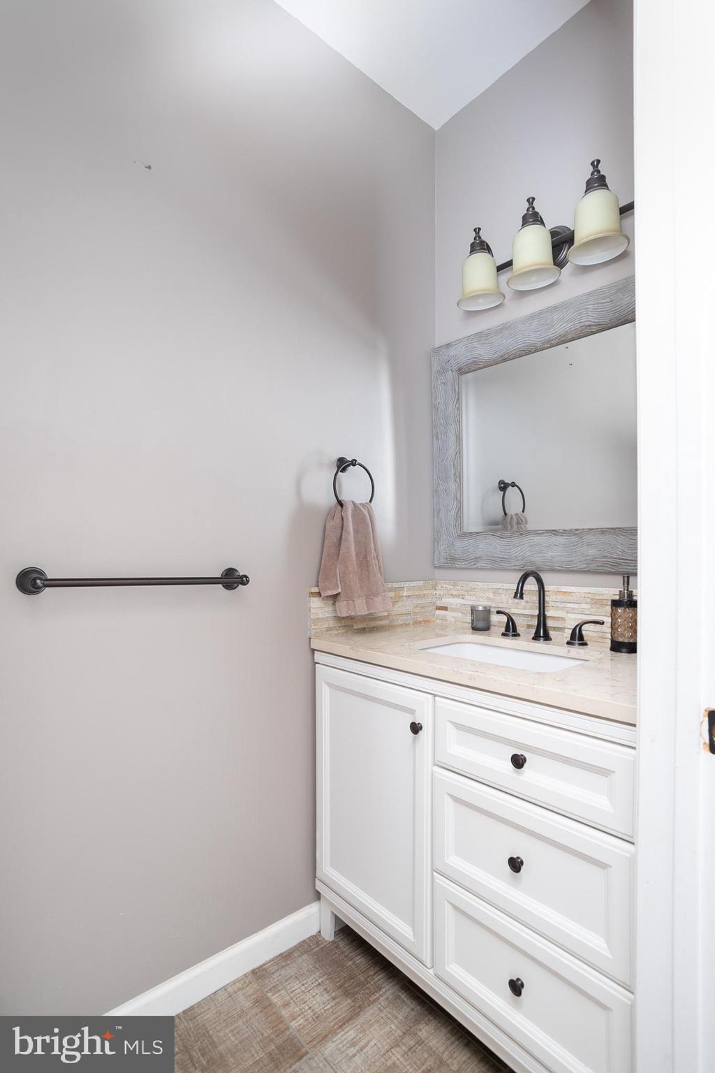 111 Windingbrook Road Bordentown, NJ 08505 - Photo 12 of 28 Gallery Image 12