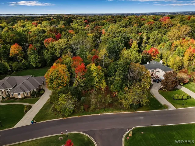 $164,900 | 5158 Country Club Trail, Lewiston, NY 14092