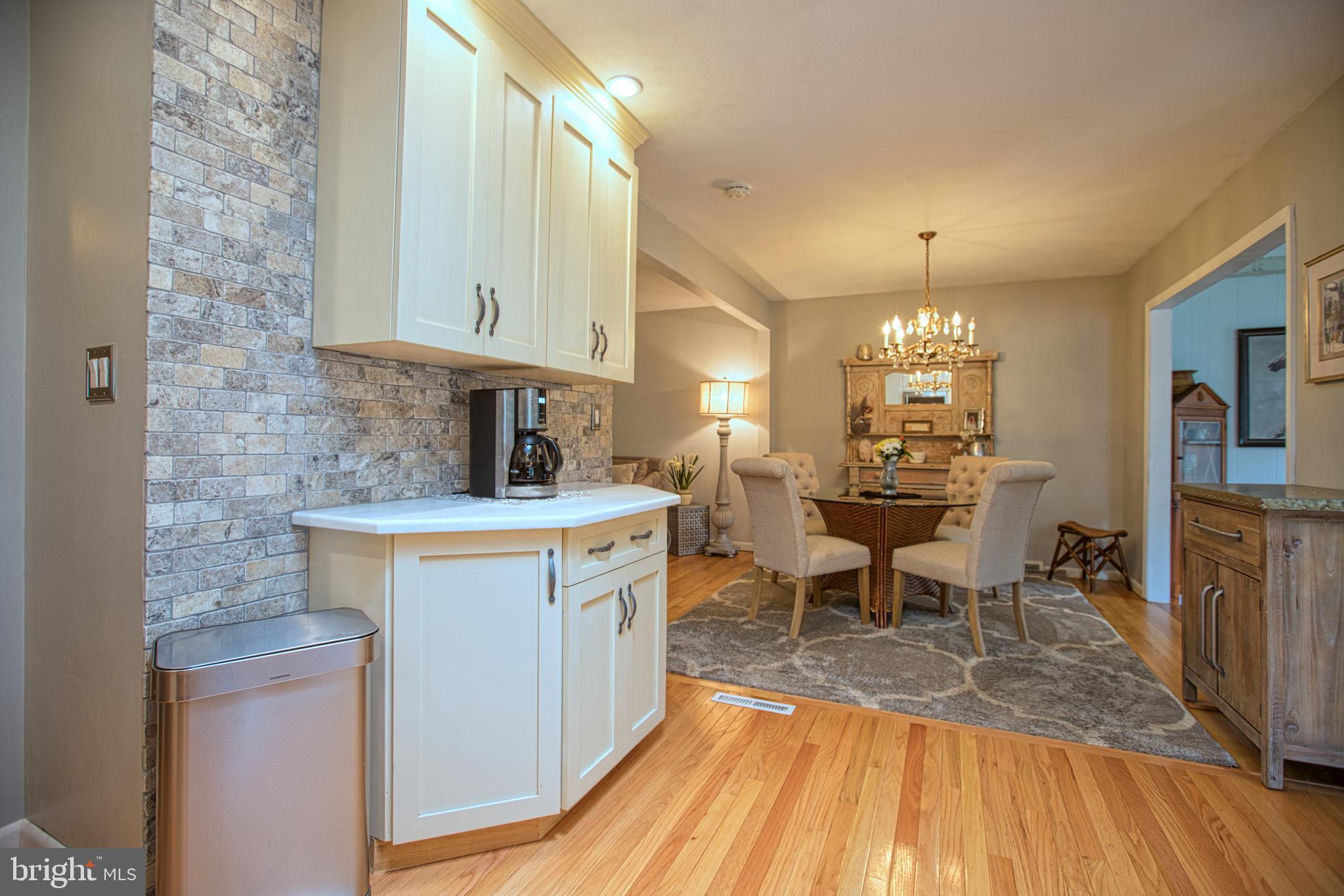 22 Rockland Road Ewing, NJ 08638 - Photo 8 of 26