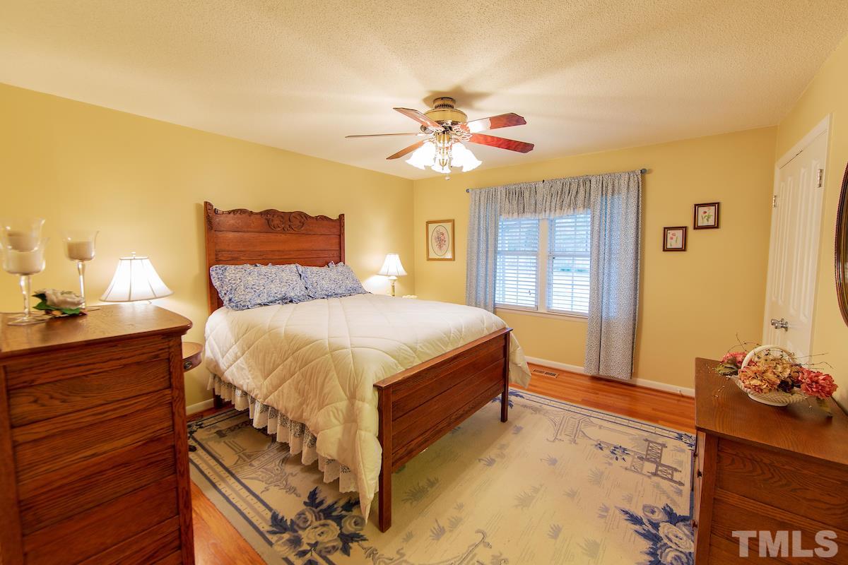 4209 Watkins Road Raleigh, NC 27616 - Photo 14 of 30