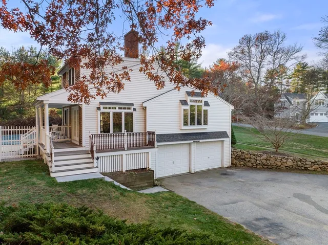 $1,195,000 | 45 Plantation Drive, Duxbury, MA 02332