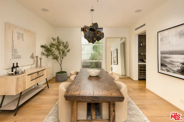 $4,995,000 | 2102 Pier Avenue, Santa Monica, CA 90405