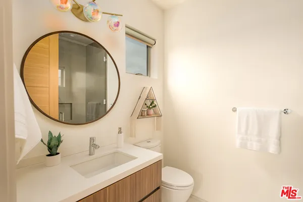 $4,995,000 | 2102 Pier Avenue, Santa Monica, CA 90405