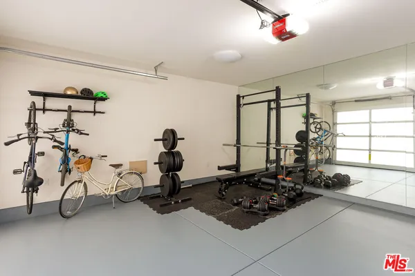 $4,995,000 | 2102 Pier Avenue, Santa Monica, CA 90405