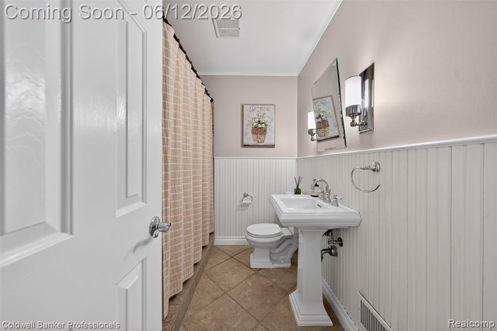 2666 Windemere Road Birmingham, MI 48009 - Photo 11 of 23