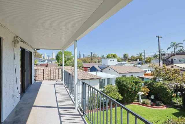 a view of a house with outdoor space