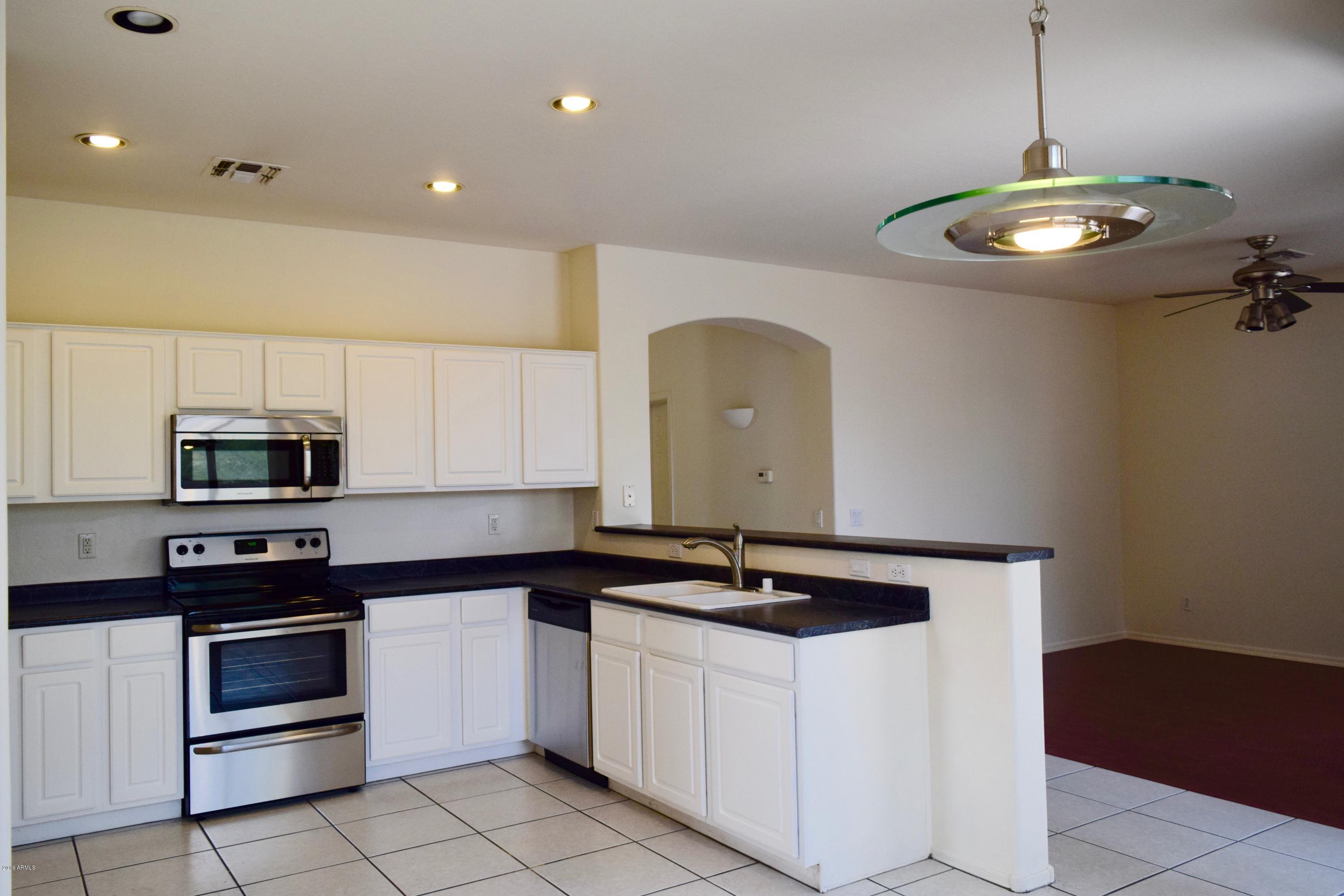 2807 West Lamar Road Phoenix, AZ 85017 - Photo 8 of 31 DSC_4826