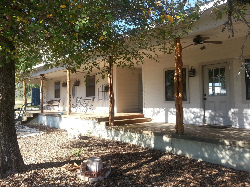 1269 Washburn Road Luling, TX 78648 - Photo 1 of 1 Gallery Image 1