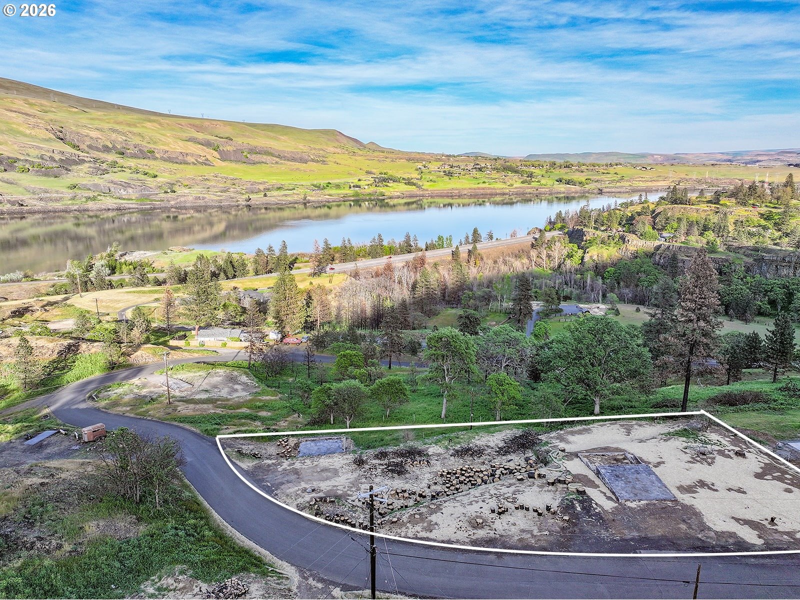 4724 Simonelli Road The Dalles, OR 97058 - Photo 3 of 13