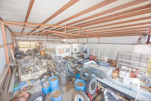 $487,367 | 6915 Farm To Market 2200, Yancey, TX 78886