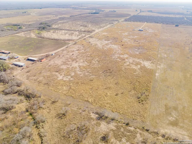 $487,367 | 6915 Farm To Market 2200, Yancey, TX 78886