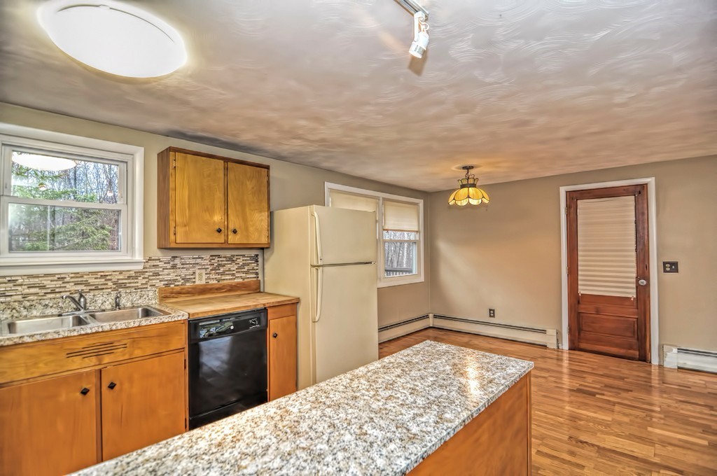 29 Maple Street Hudson, MA 01749 - Photo 8 of 30 Gallery Image 8